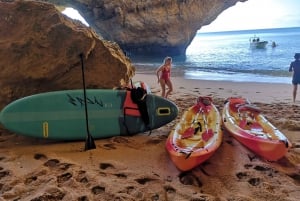 Odkryj jaskinie Benagil podczas wycieczki z przewodnikiem na desce do paddleboardingu