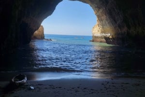 Benagil: Passeio de caiaque no mar ao nascer ou ao pôr do sol