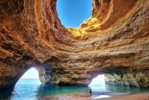 Benagil: Sunrise or Sunset Sea Kayak Tour