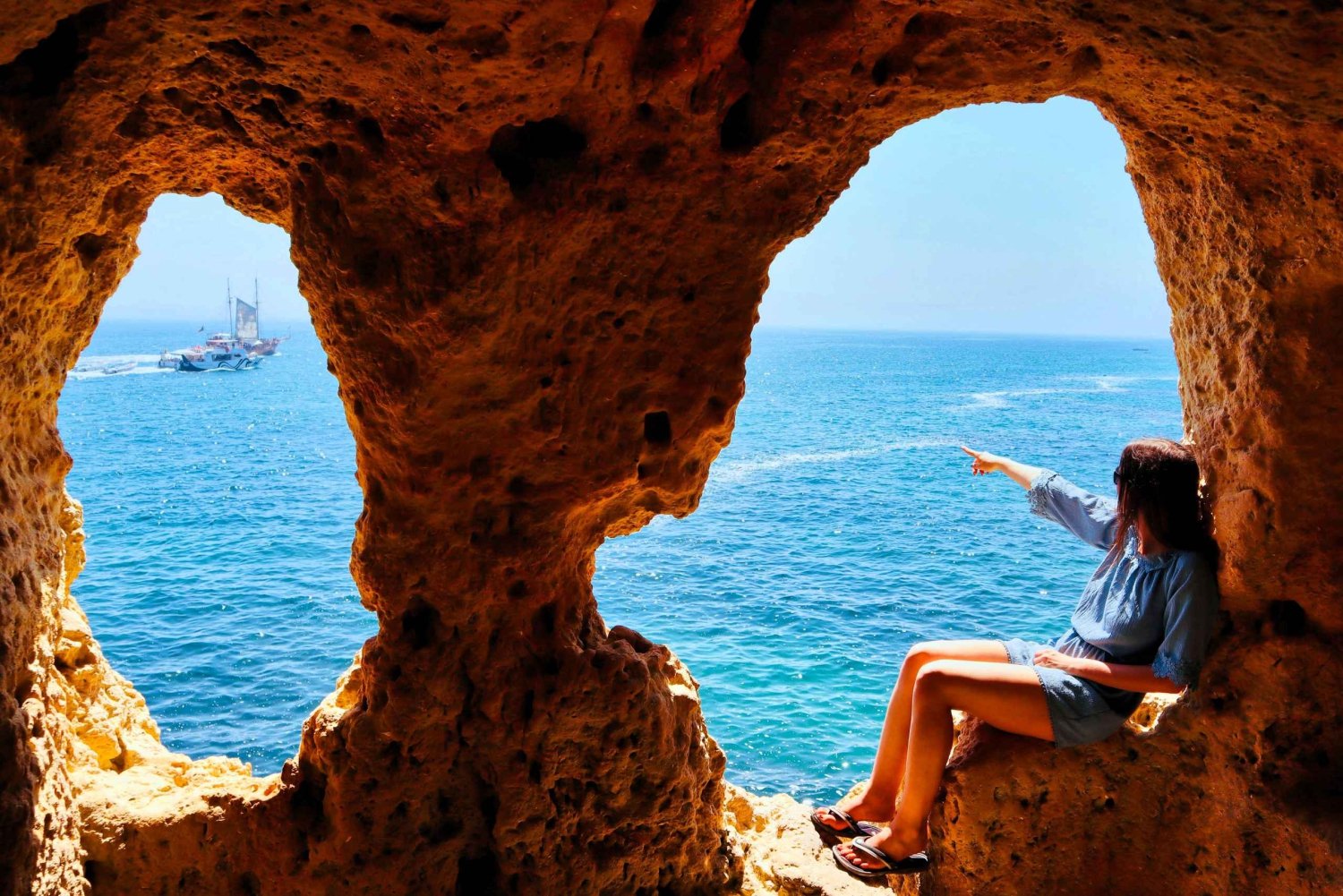 Carvoeiro, Algar Seco, and Ferragudo - Bus Tour