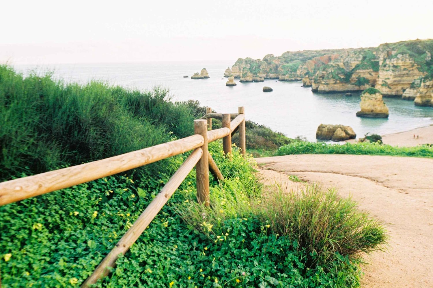 Carvoeiro, Algar Seco, and Ferragudo - Bus Tour