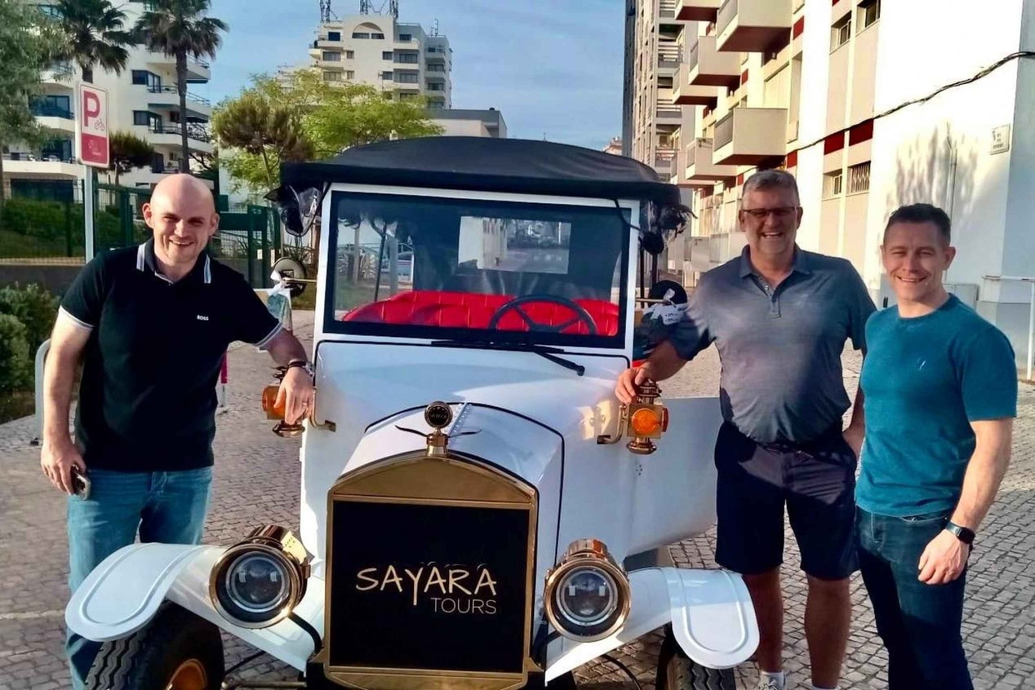 Amazing Vilamoura´s Tour on Ecologic Classic's car