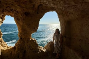 Day trip to Algarve, benagil cave and Portimão from Lisbon