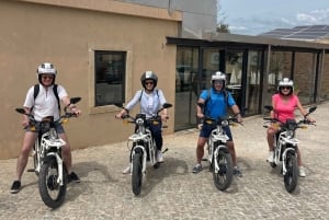 Découvrez Loule : visite guidée de 3 heures en motocyclette E Adventure