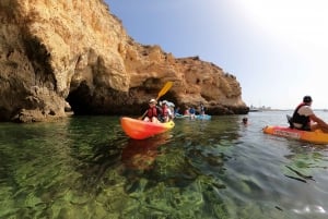 Alvor: Omvisning med båt og kajakk i grottene