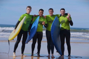 Aula de surf na praia da Falésia em grupo pequeno + duche quente