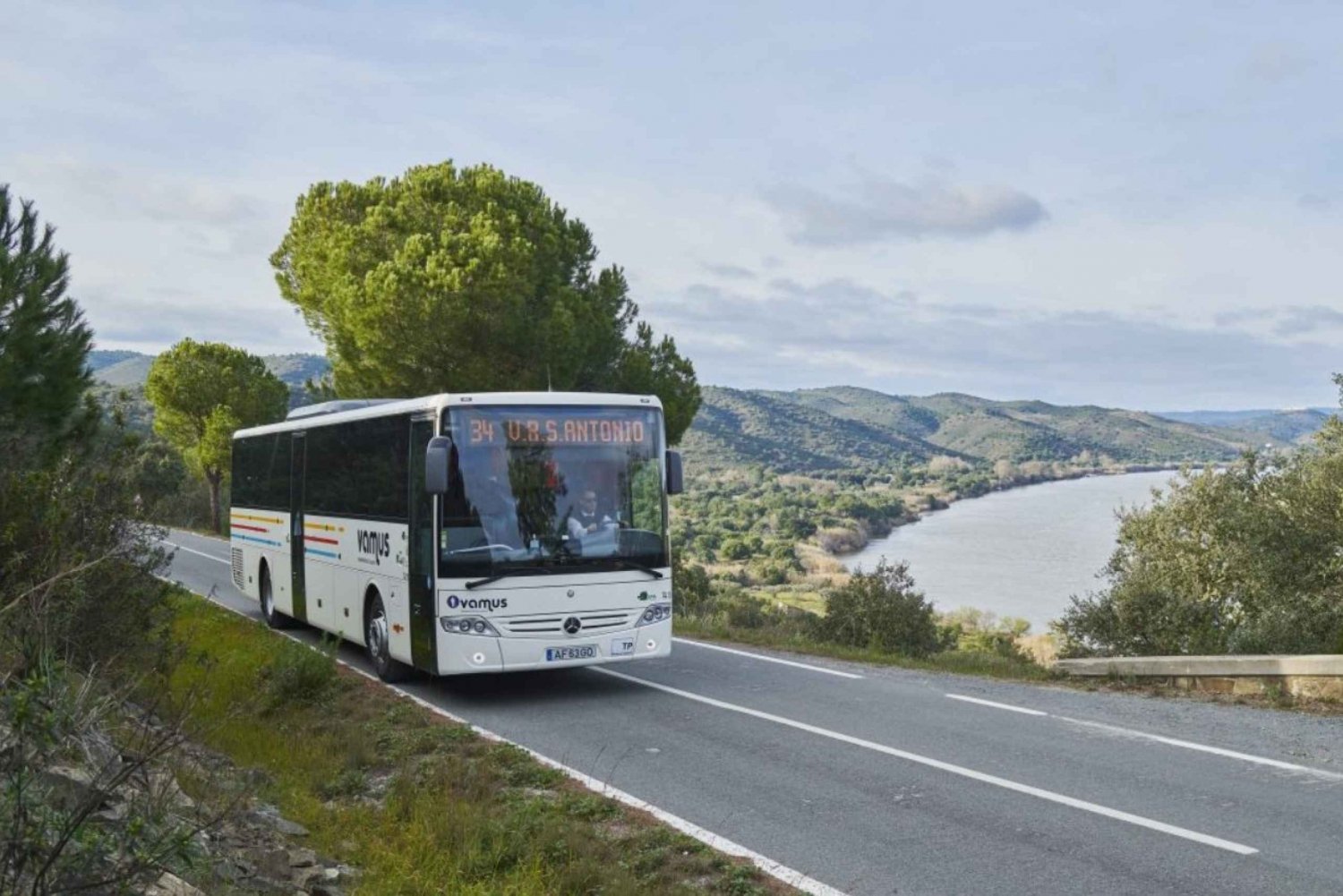 Faro flygplats: Bekväm bussförbindelse till/från Lagoa