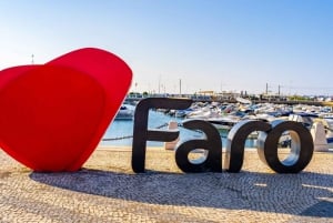 Faro Airport: Private Transfer to Portimão/Praia da Rocha