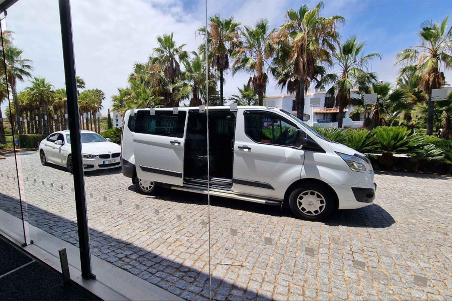 Aéroport de Faro : transferts privés (voiture jusqu'à 4 personnes)