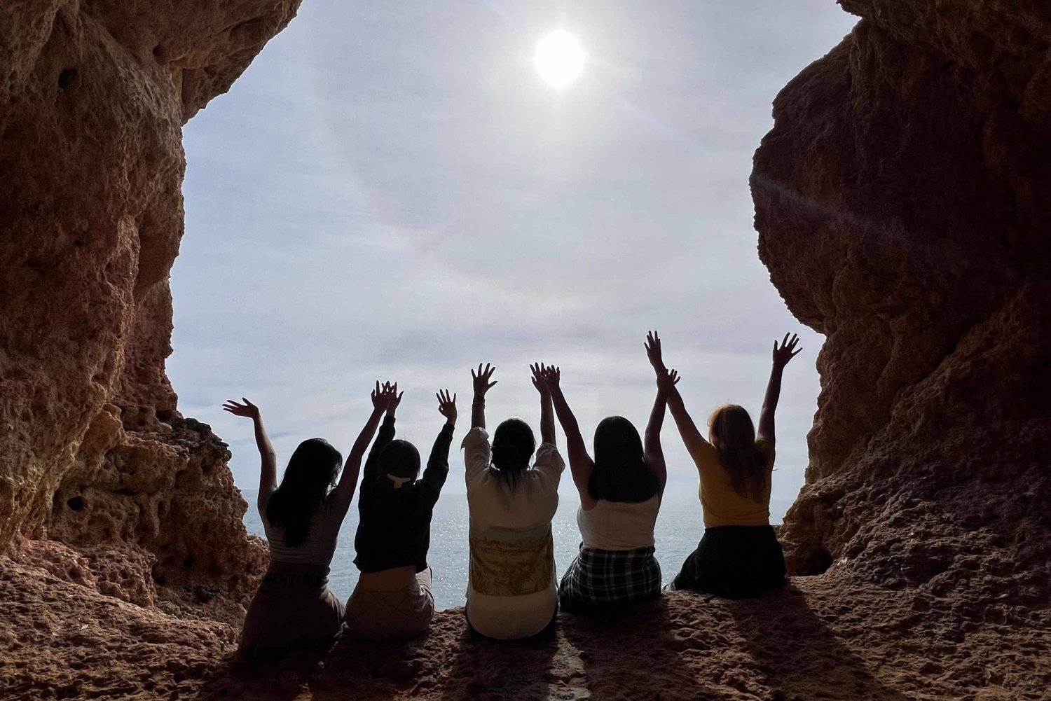 Fra Faro: Guidet dagstur med huler, strande, svømning og vandring
