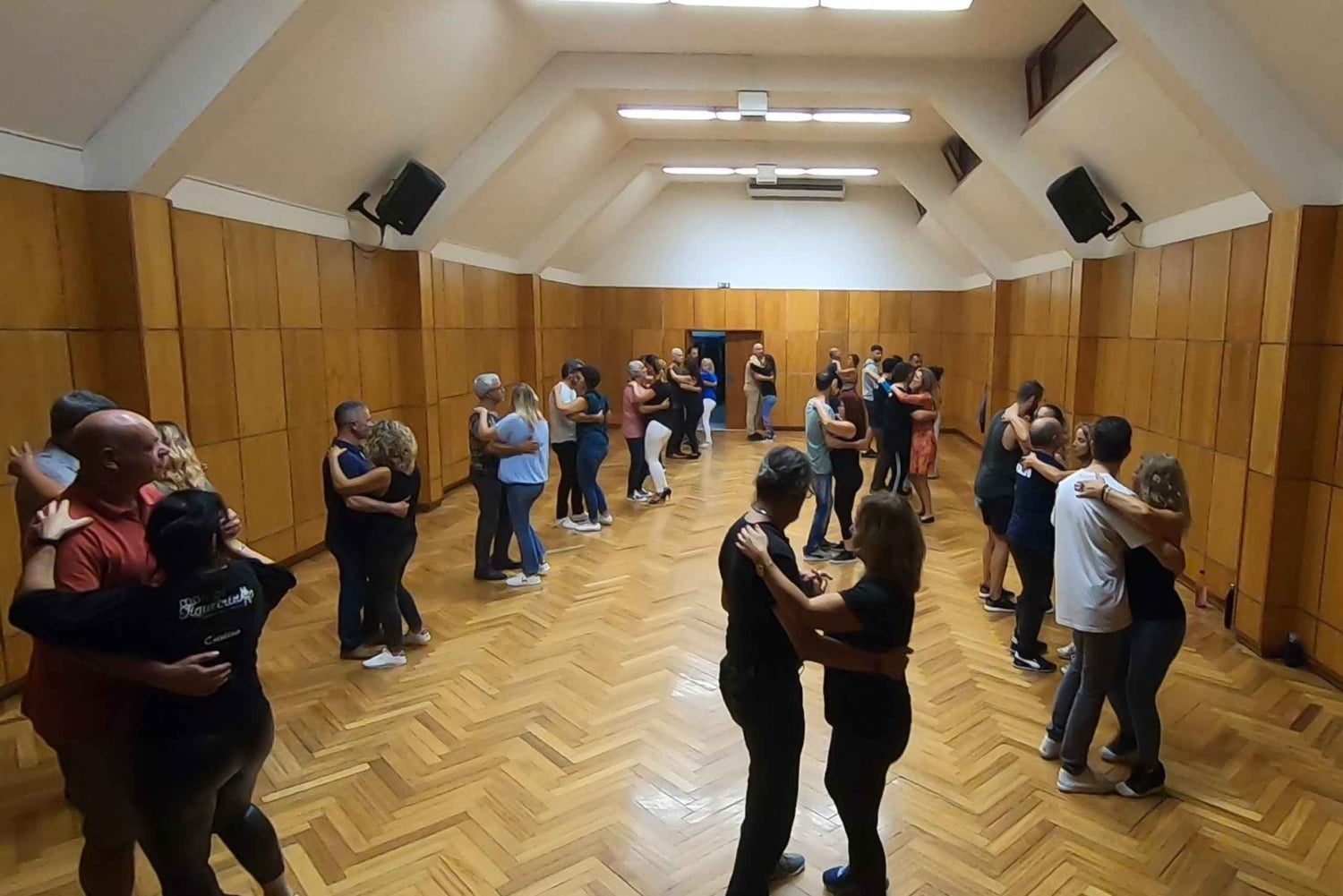 Faro: Privatlektioner eller grupplektioner i dans (Salsa,Bachata,Kizomba)