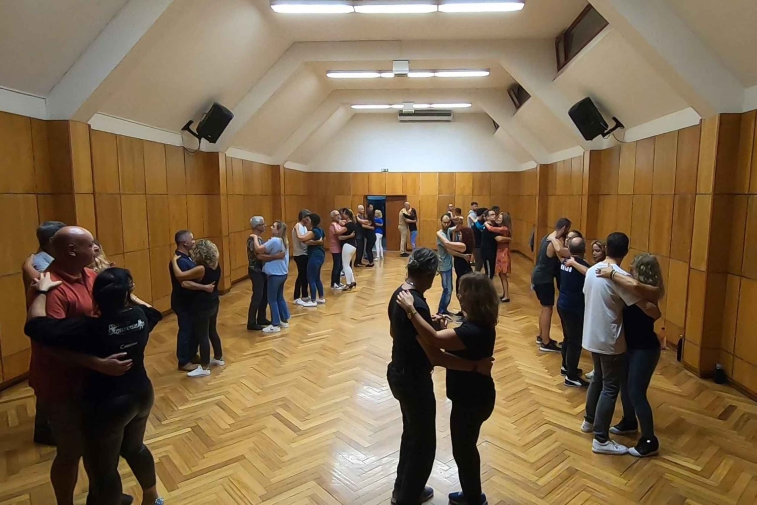 Faro: Privatlektioner eller grupplektioner i dans (Salsa,Bachata,Kizomba)