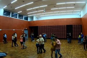 Faro: Privatlektioner eller grupplektioner i dans (Salsa,Bachata,Kizomba)