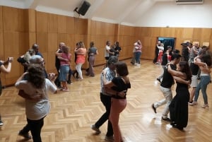 Faro: Privatlektioner eller grupplektioner i dans (Salsa,Bachata,Kizomba)