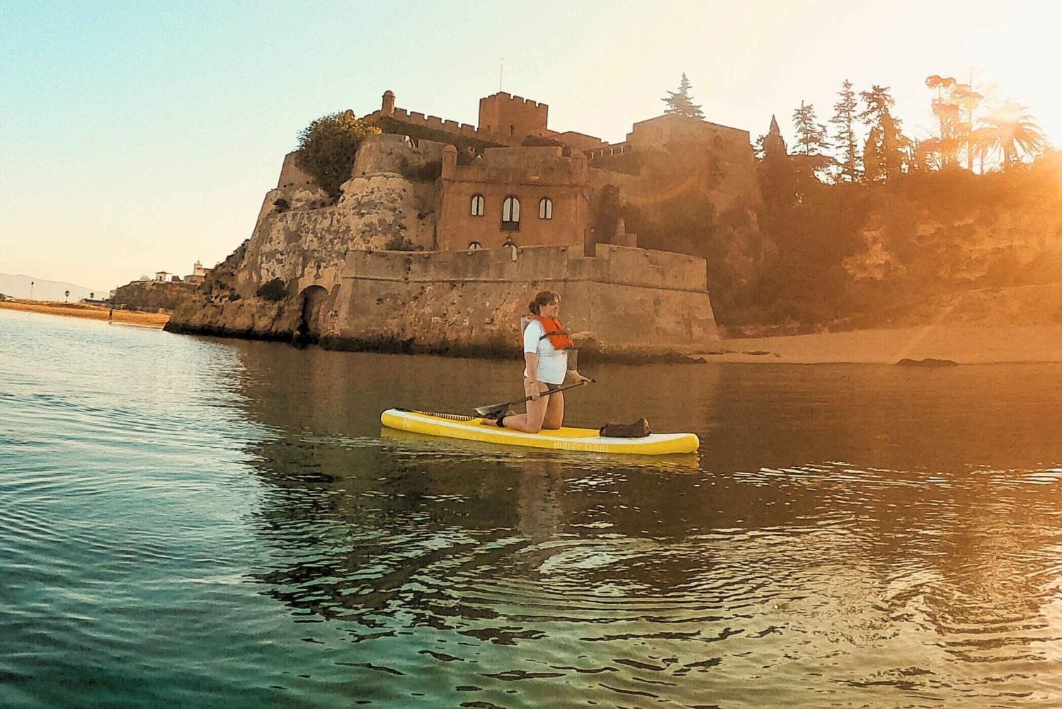 Ferragudo: Selvguidet kajak- og SUP-eventyr