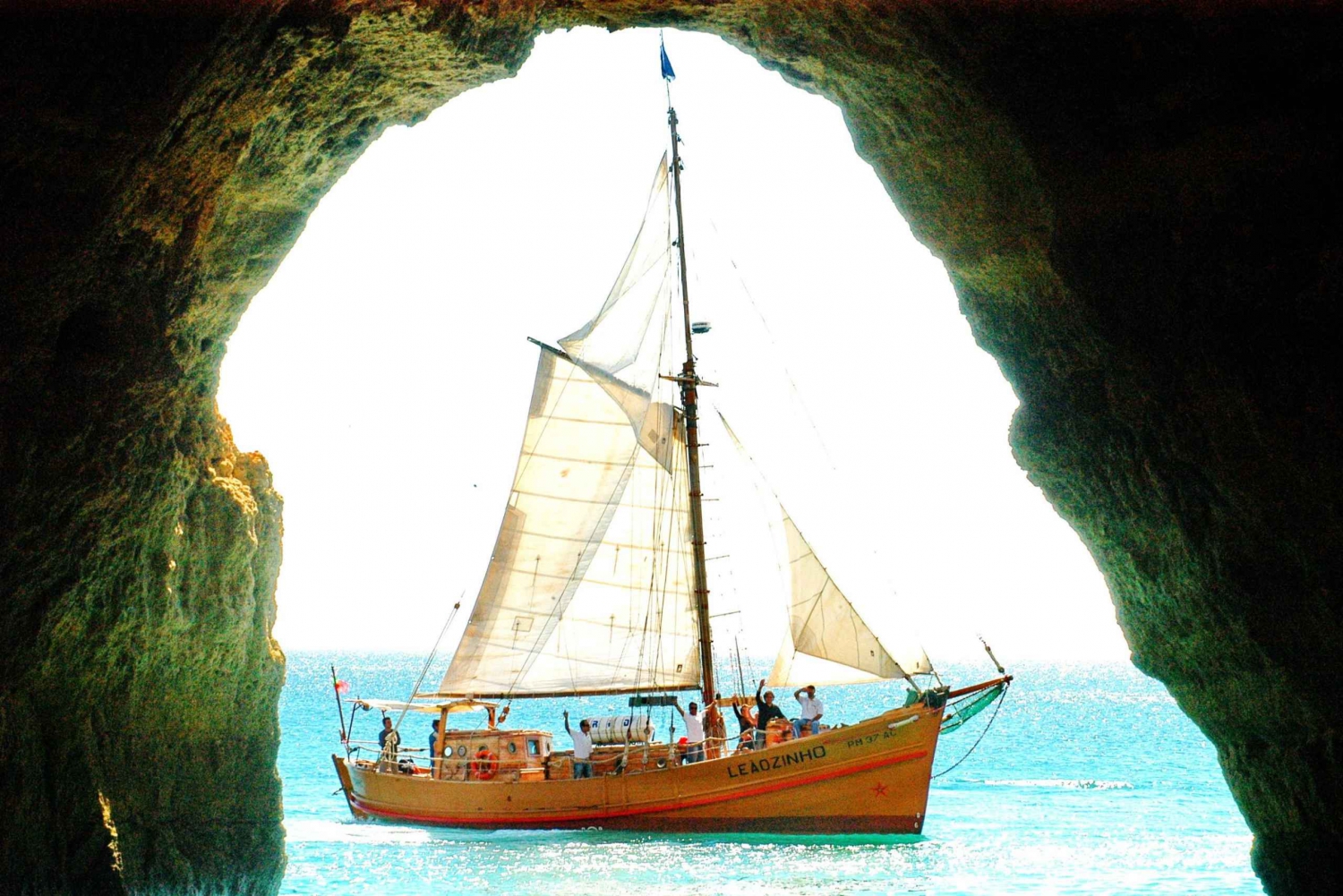 From Albufeira: 3.5-Hour Cruise with Cave Exploration