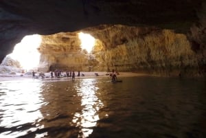 De Albufeira: Passeio de caiaque às grutas escondidas de Benagil