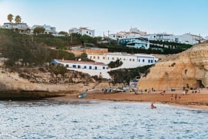 Vanuit Albufeira: Sunset Cruise en Strand BBQ met Open Bar