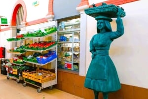 Fra Algarvekysten: Dagstur med bus til Loule Market