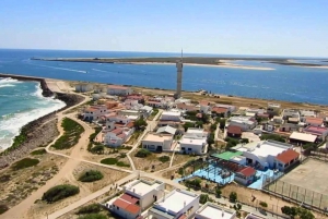 From Faro: 4 Stops, 3 Islands in Ria Formosa Catamaran Tour