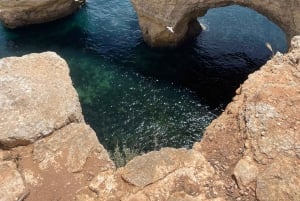 Von Faro aus: Benagil, Algar Seco, Praia Marinha, 7-Täler-Tour