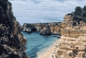 Von Faro aus: Benagil, Algar Seco, Praia Marinha, 7-Täler-Tour