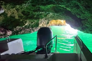 From Faro: Boat trip to Benagil Cave & Praia da Marinha