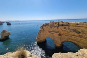 Från Faro: Vandra till Benagils klippor och upplev fyra skatter