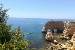 From Faro/Tavira: Benagil Hiking Tour with Snorkeling