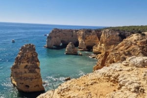 From Faro/Tavira: Benagil Hiking Tour with Snorkeling