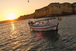 Z Lagos: rejs o zachodzie słońca Ponta da Piedade z drinkiem