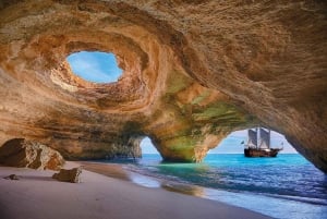 From Lisbon: Algarve Day Trip with Benagil Cave Cruise