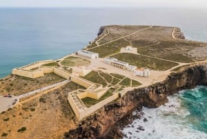 Lissabonista: Tutustu Algarveen veneretkellä Benagilin luoliin