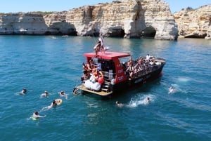 ポルトイマオ発：ベナジル洞窟への2時間カタマランツアー