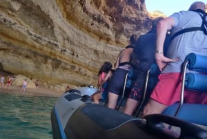 ポルティマン発：ベナジルとマリーニャのプライベート ボート トリップ