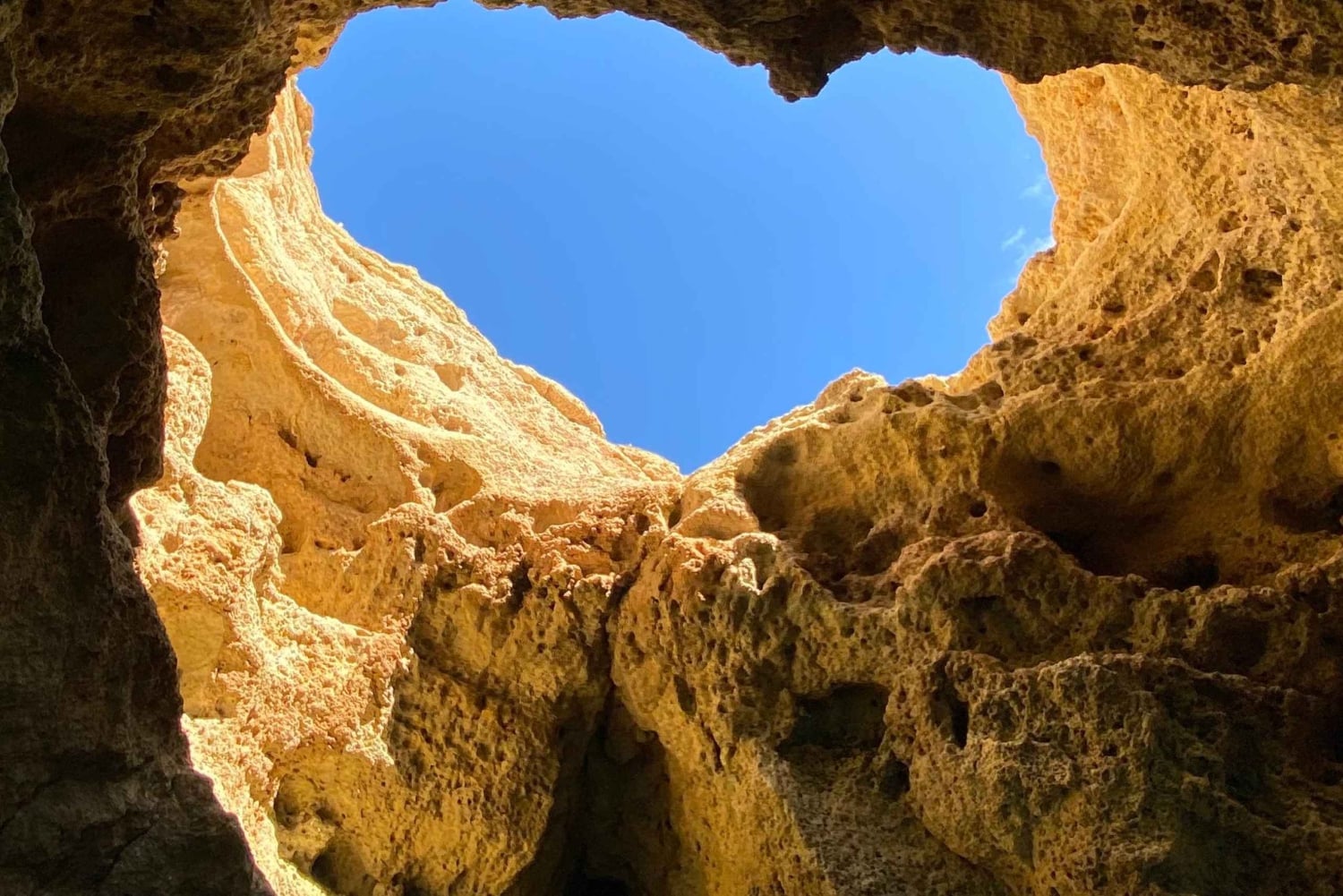 From Portimão: Benagil Cave & Marinha Beach Boat Tour