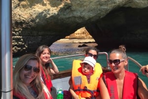 Von Portimão aus: Bootsfahrt zu den Benagil-Höhlen