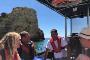 Von Portimão aus: Bootsfahrt zu den Benagil-Höhlen