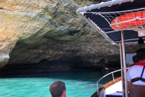 Von Portimão aus: Bootsfahrt zu den Benagil-Höhlen