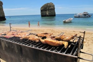 Portimão : catamaran vers les grottes de Benagil et barbecue