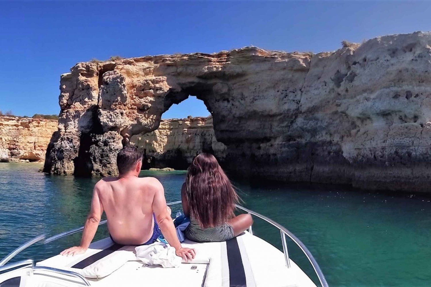 From Portimão: Private Benagil Caves Boat Tour with Drinks