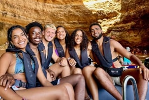 Portimãosta: Benagilin luoliin.