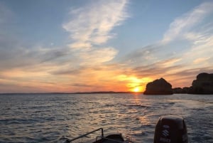 From Portimão: Sunset Boat Trip with Wine