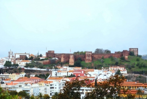 Fra Quarteira, Albufeira eller Portimão: Silves og Monchique