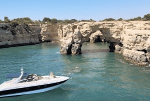 Von Quarteira: Luxusyachtcharter Algarve-Küste & Benagil