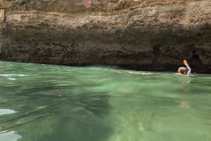 Från Tavira: Vandring i 7 dalar, Benagil-grottan och snorkling