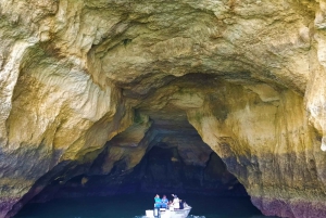 From Vilamoura: 2.5-Hour Benagil Cave and Dolphins Boat Tour