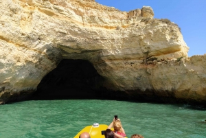 From Vilamoura: 2.5-Hour Benagil Cave and Dolphins Boat Tour
