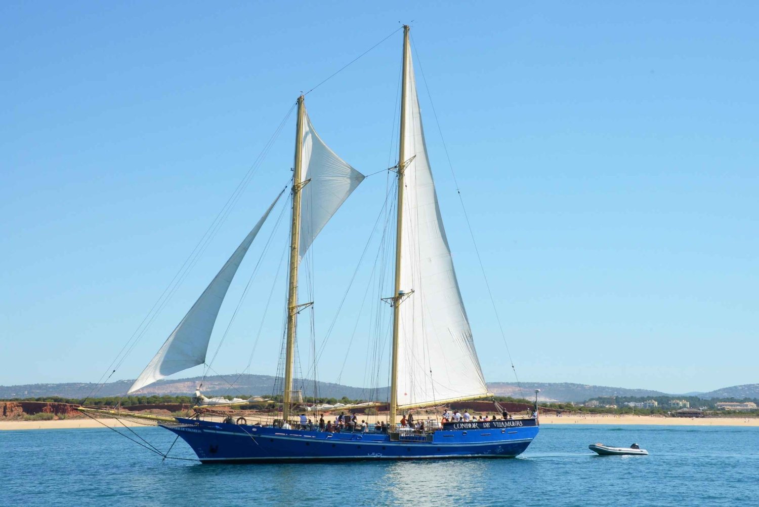 From Vilamoura: Condor Caves Sailing Trip with Beach BBQ