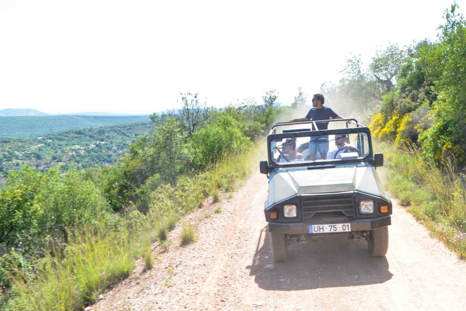Momenti di safari in jeep di un'intera giornata in Algarve